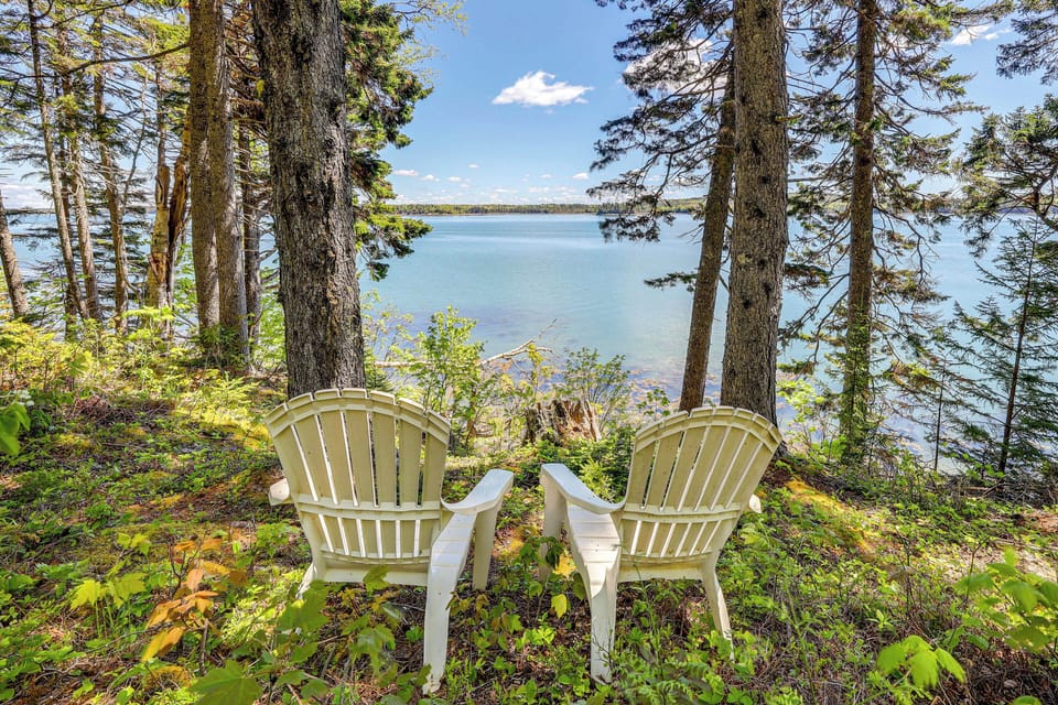 Private Yard | Waterfront Seating | Ocean View