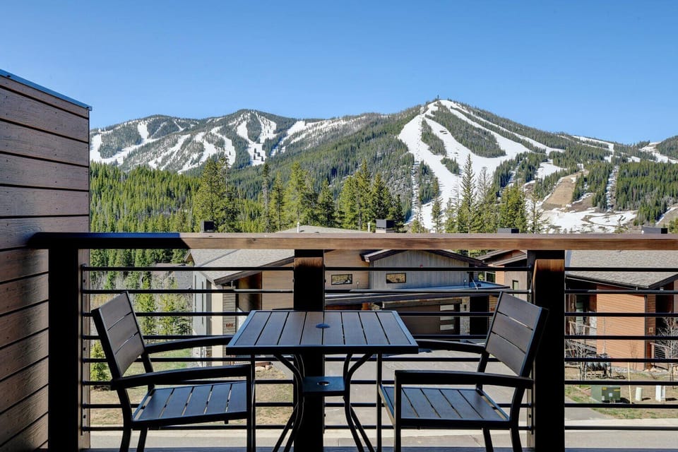 Outdoor Patio With Amazing Views