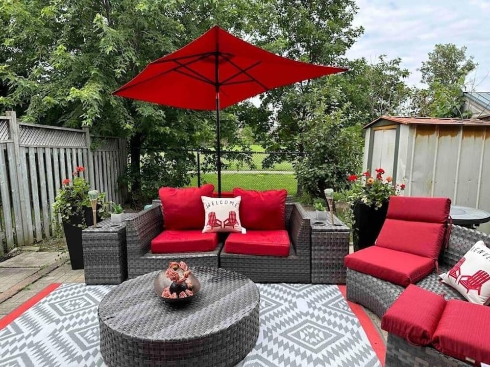 BACKYARD DAY TIME