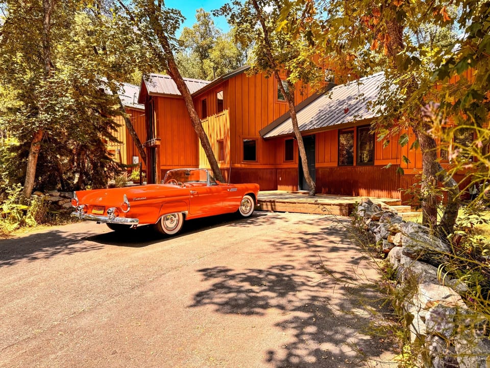 Lots of free guest parking on the property. Up to 4 cars.