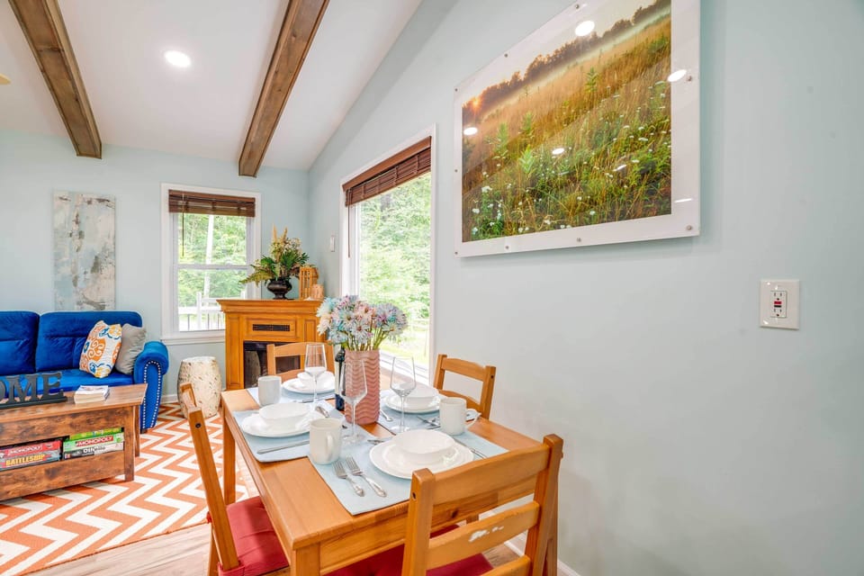 Dining Area | Dishware/Flatware Provided | Electric Fireplace