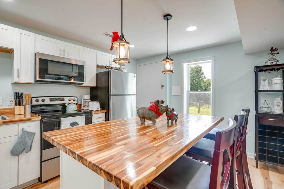 Kitchen | Cooking Basics | Drip & Keurig Coffee Makers | Toaster
