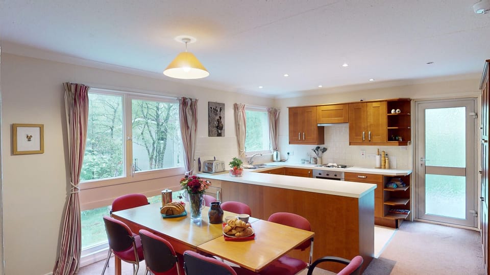 Kitchen and dining space