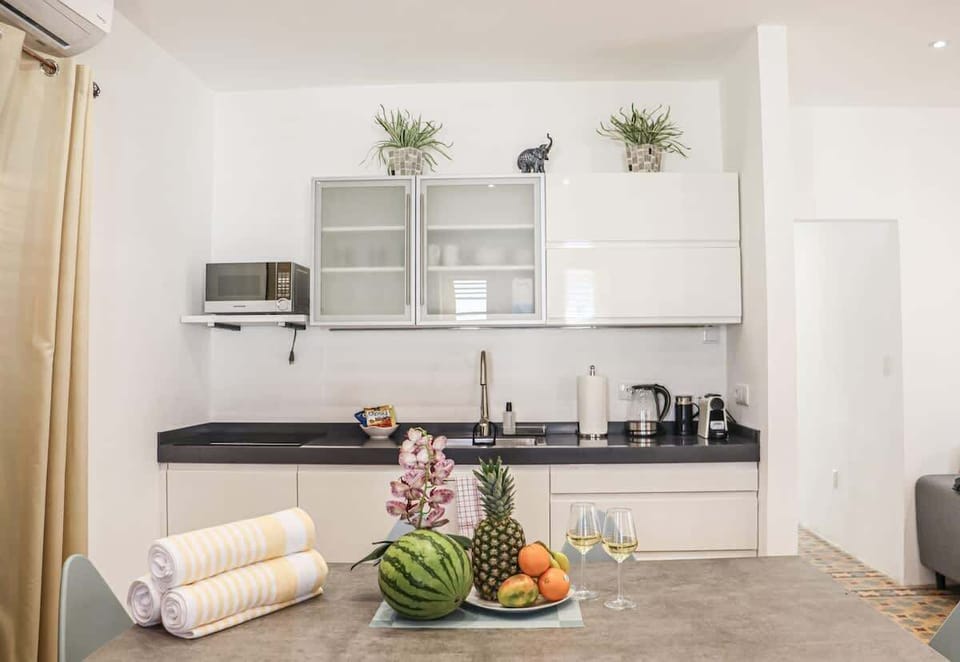 Centrally Located Cozy 3-bedroom Vacation Rental Home in the Caribbean, Photo 8