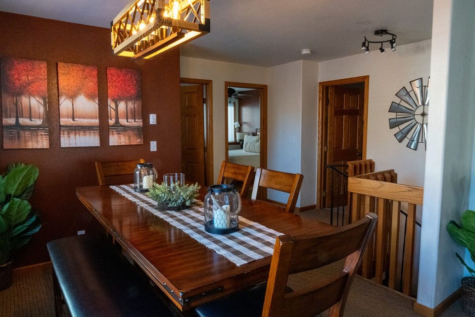 AP16 Dining Area2