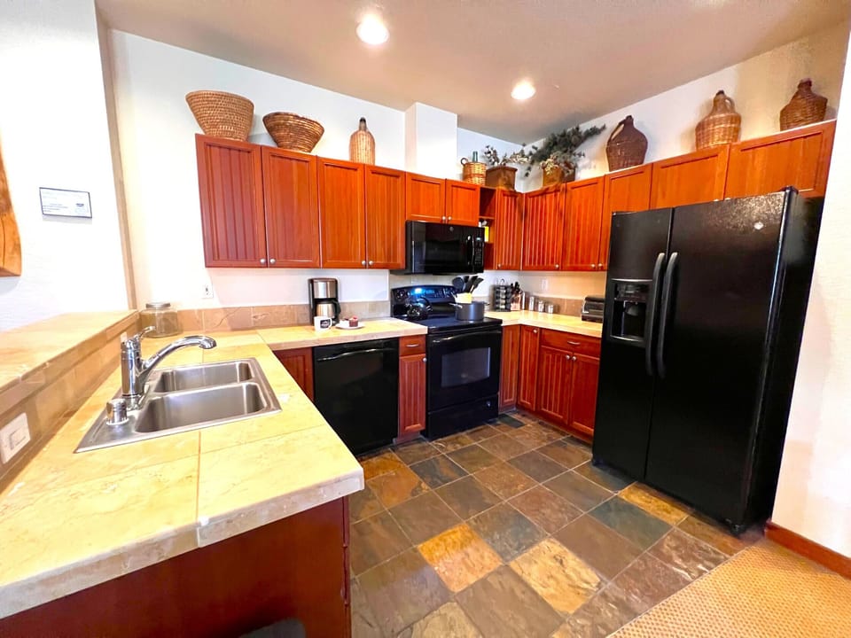 Fully equipped kitchen to meet all your cooking needs