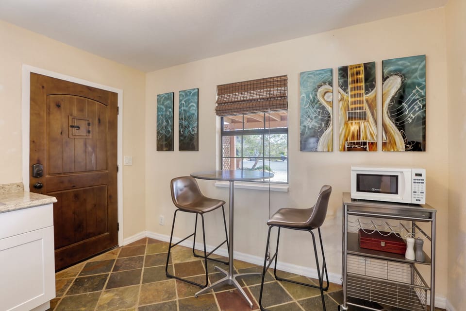 Bistro dining table & chairs