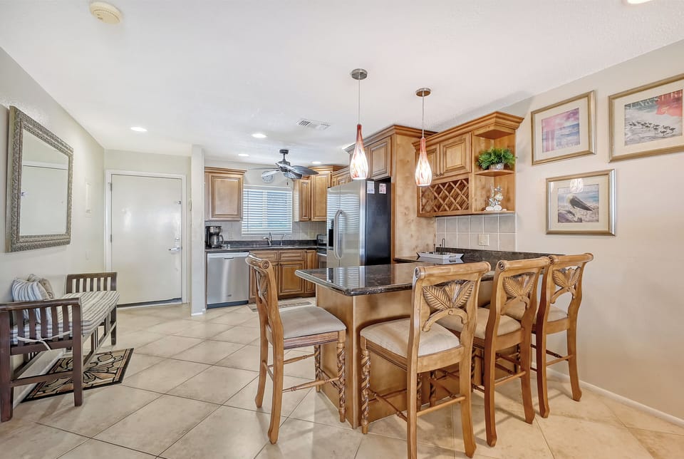 Look Through - Open floor plan