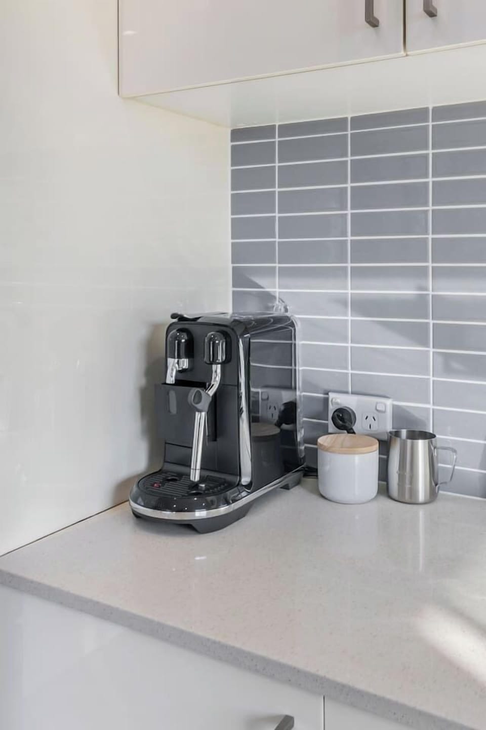 Enjoy slow mornings at home thanks to a coffee machine. You’ll also find the city’s flourishing café scene close by.
