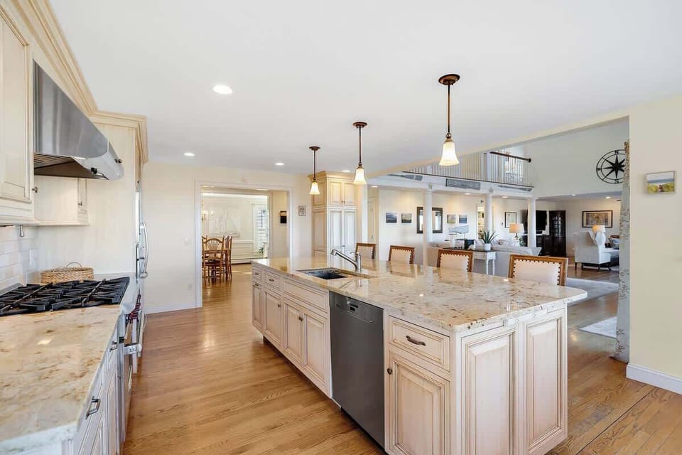 Uncompromising design that is sure to please the cooking connoisseur in your group