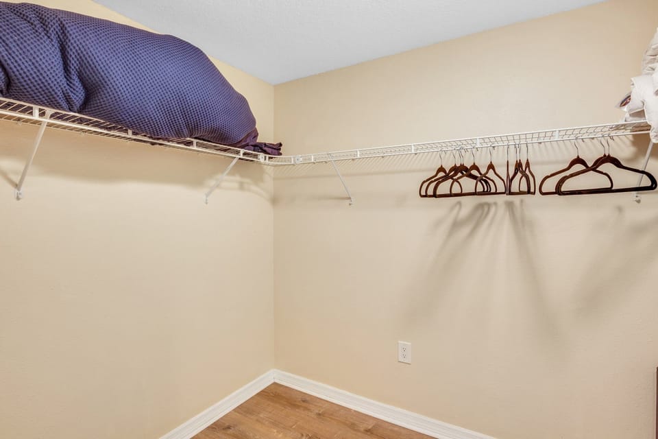 Walk In Closet