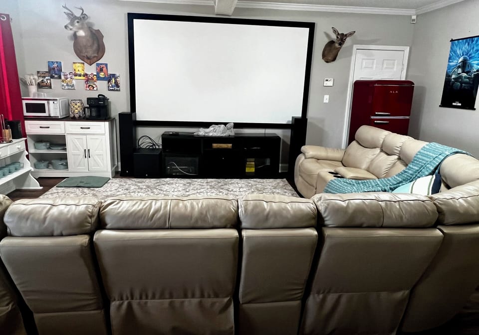 Living room with Home Theatre