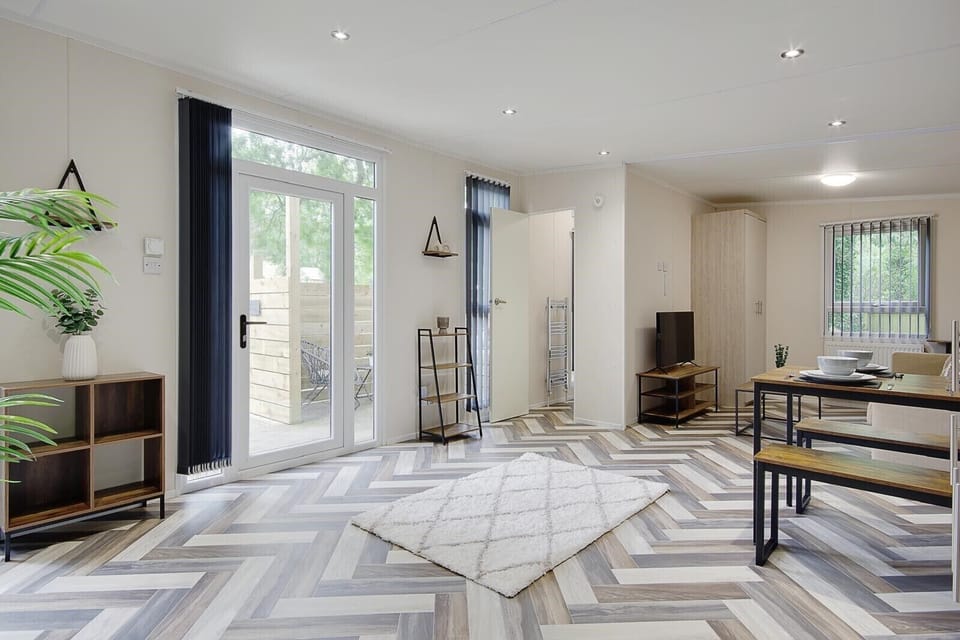 Living Room / Lounge