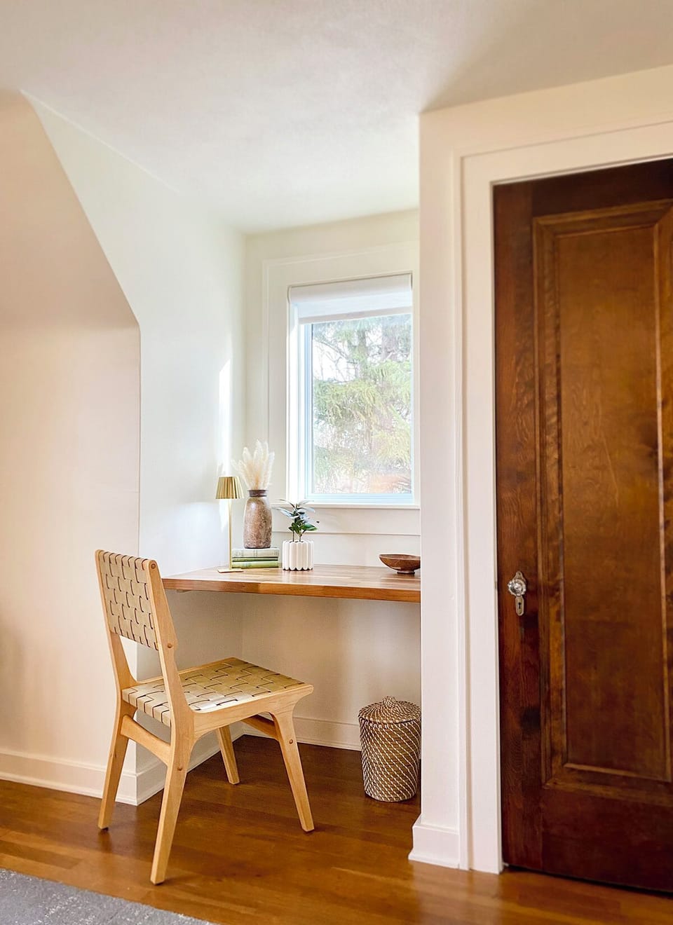 Beautiful desk area that overlooks back patio and yard.