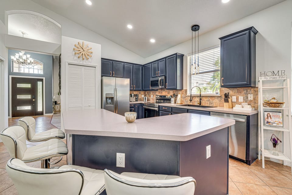 Kitchen | Central Air Conditioning/Heat | Free WiFi | Single-Story Home
