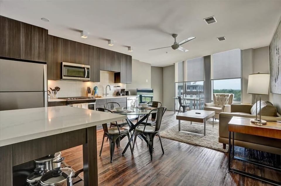 Buckhead Atlanta 2 Bedroom Kitchen