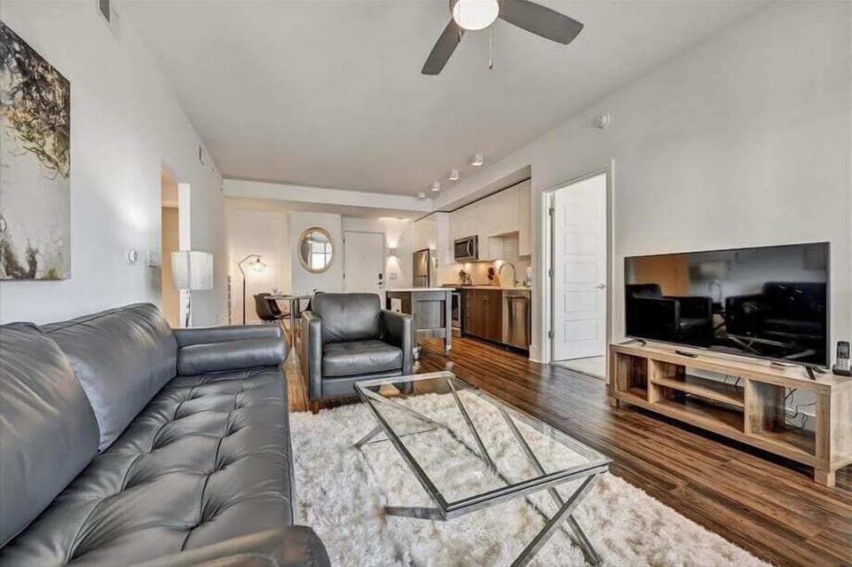 Buckhead Atlanta 2 Bedroom Living Room