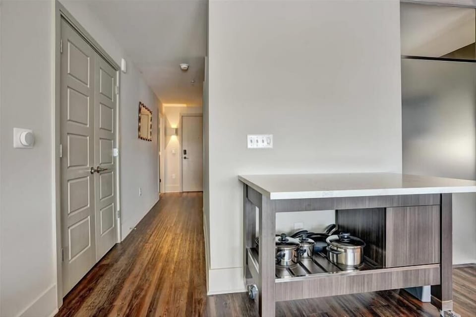 Buckhead Atlanta 2 Bedroom Kitchen