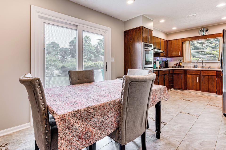 Dining Area | Kitchen | Cooking Basics