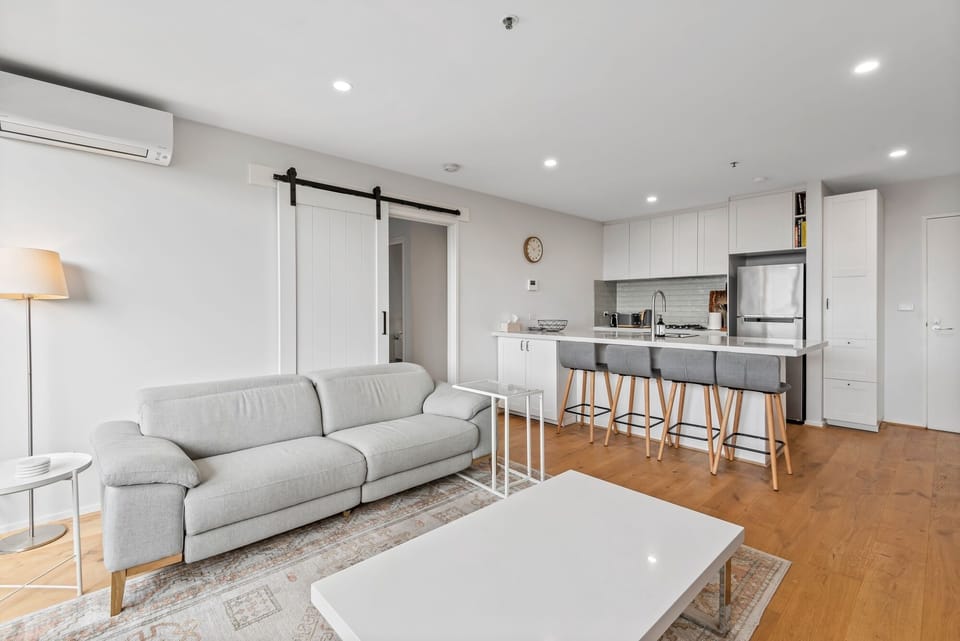 Living Area/Dining Area/Kitchen