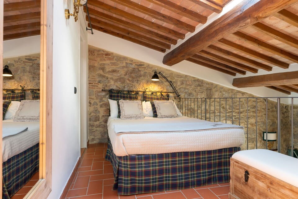 Bedroom, Summer