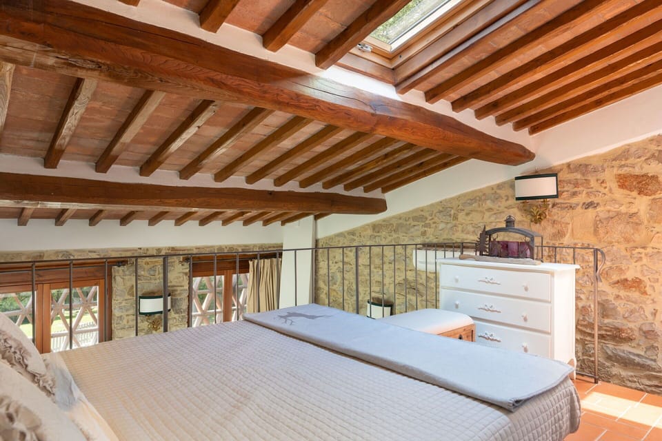 Bedroom, Summer