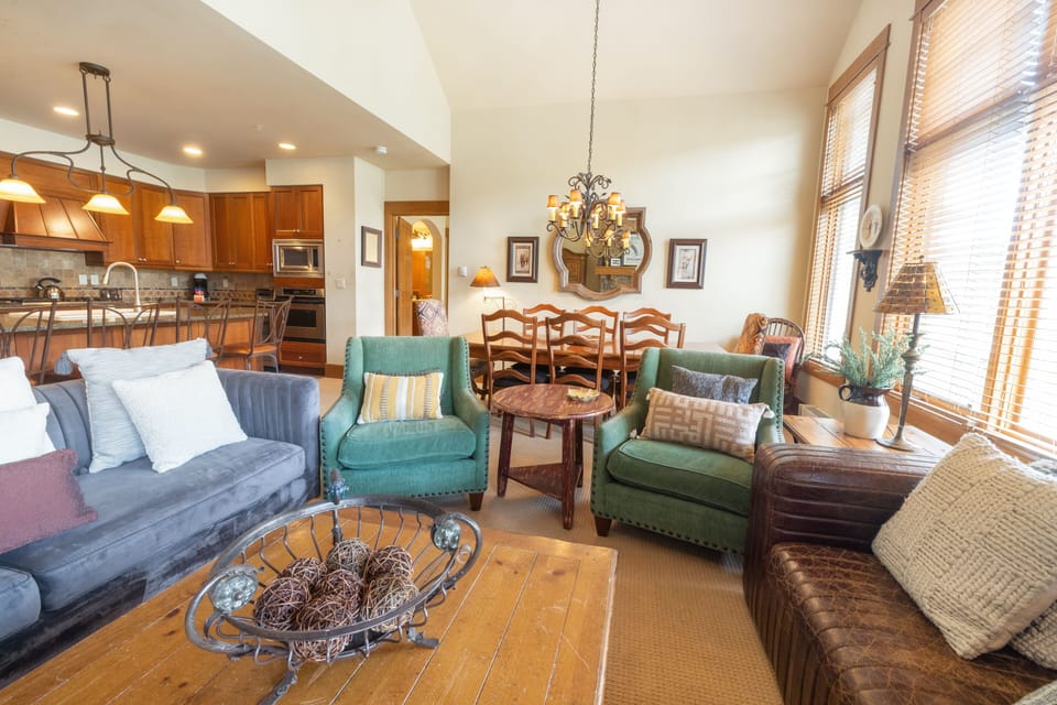 Architecture, Building, Furniture, Indoors, Living Room