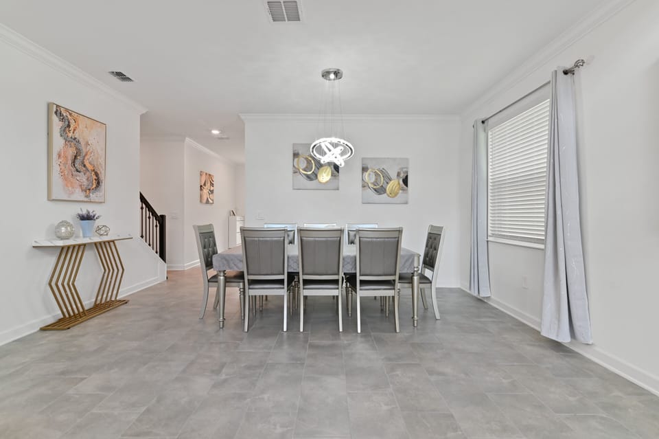 Floor, Flooring, Dining Room, Dining Table, Furniture