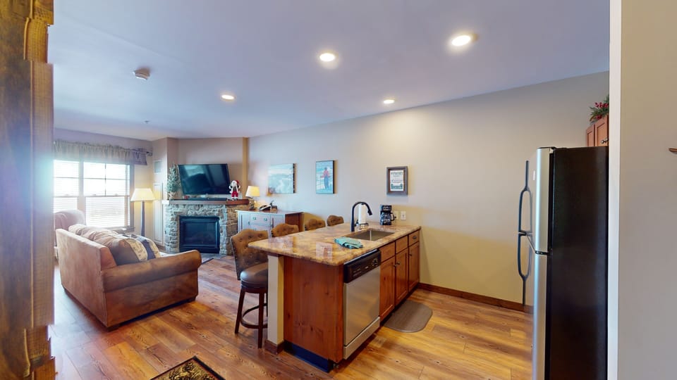 Floor, Flooring, Indoors, Furniture, Living Room