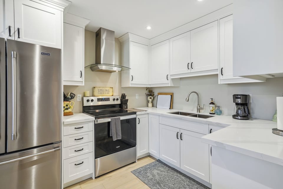 Fully Equipped Modern Kitchen