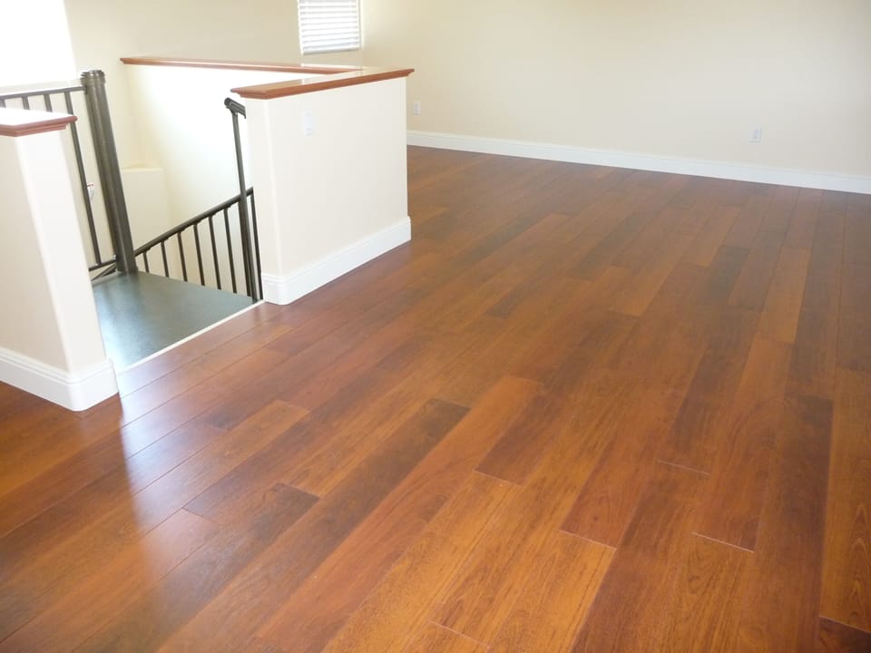 Hardwood floor keeping it clean 