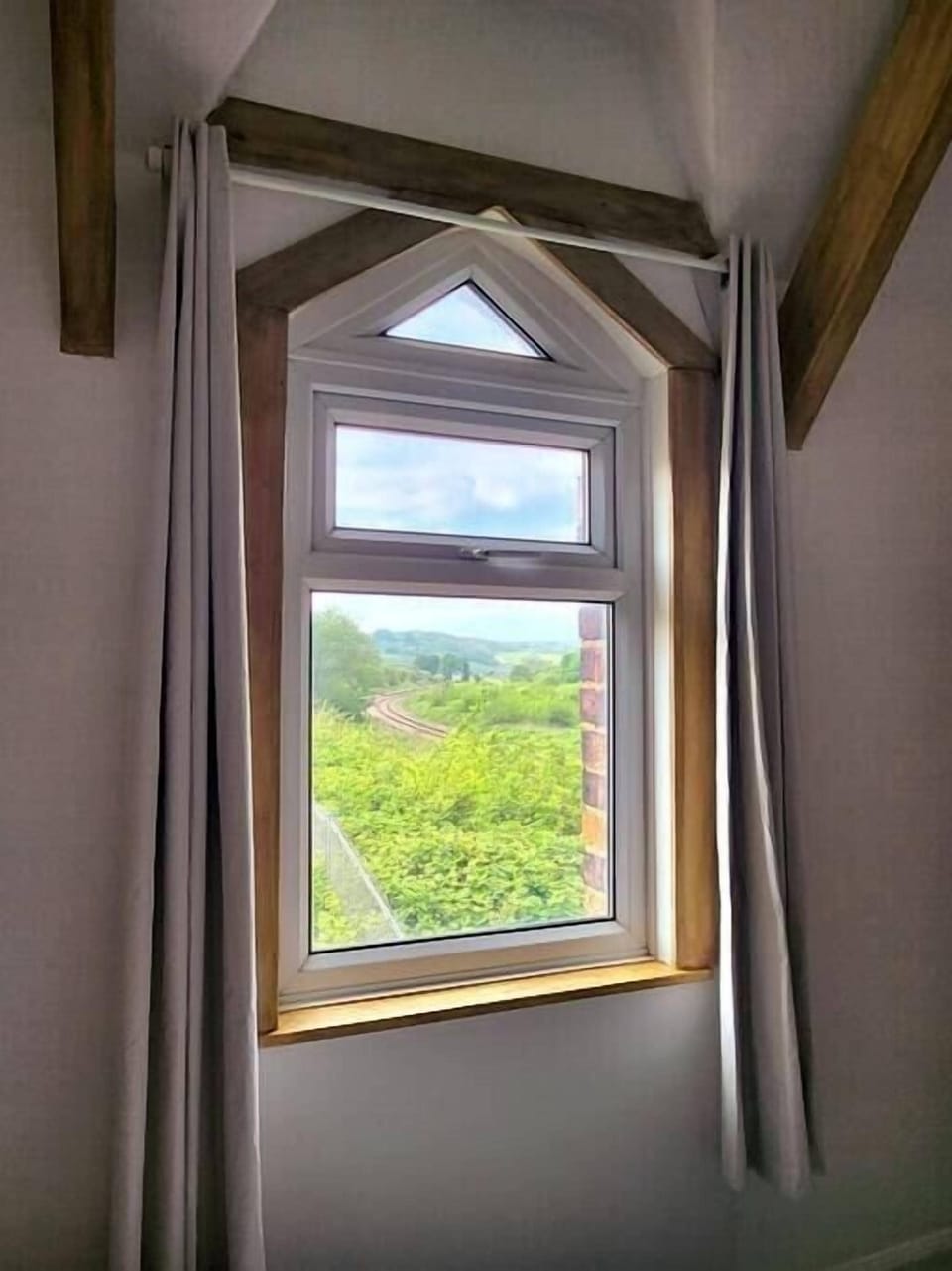 Second bedroom's window view 