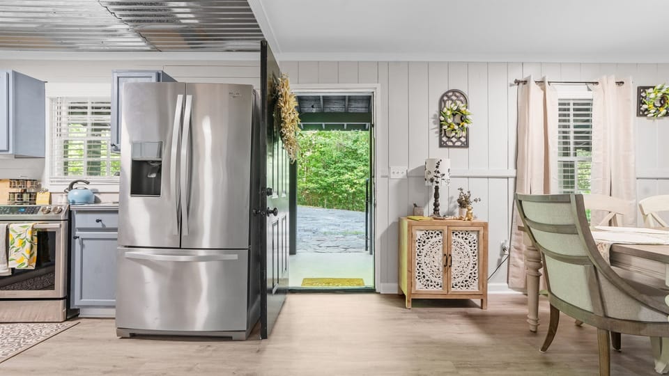Entry way