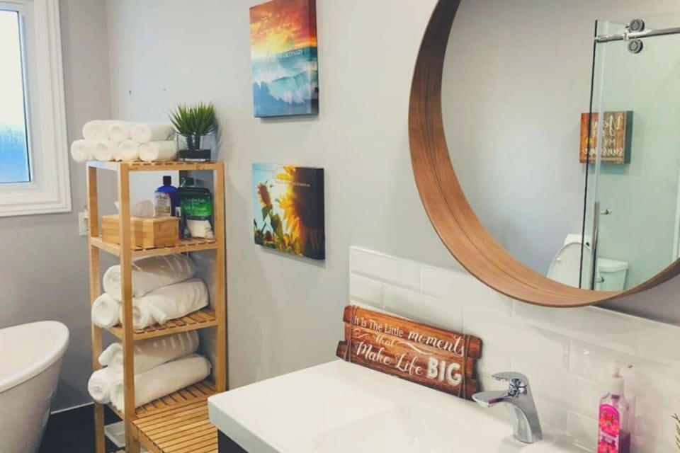 Bathroom With Soaker Tub