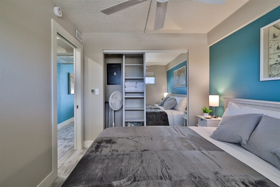 True one bedroom with door, don’t feel like you’re in a hotel room 