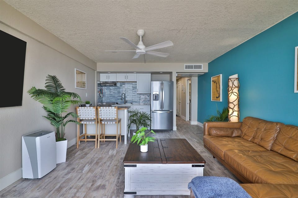Newly remodeled with stainless appliances 