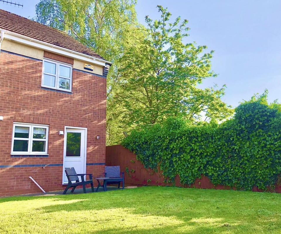 Large private enclosed garden