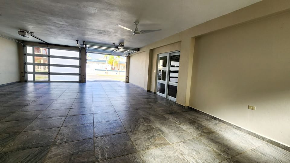 Huge garage and parking huge Garage space