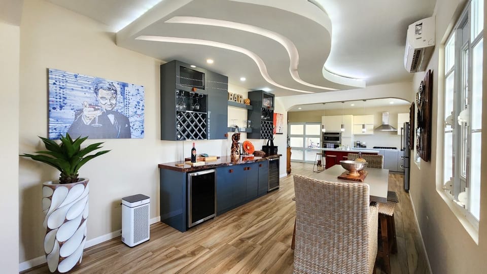 Bar and kitchen table