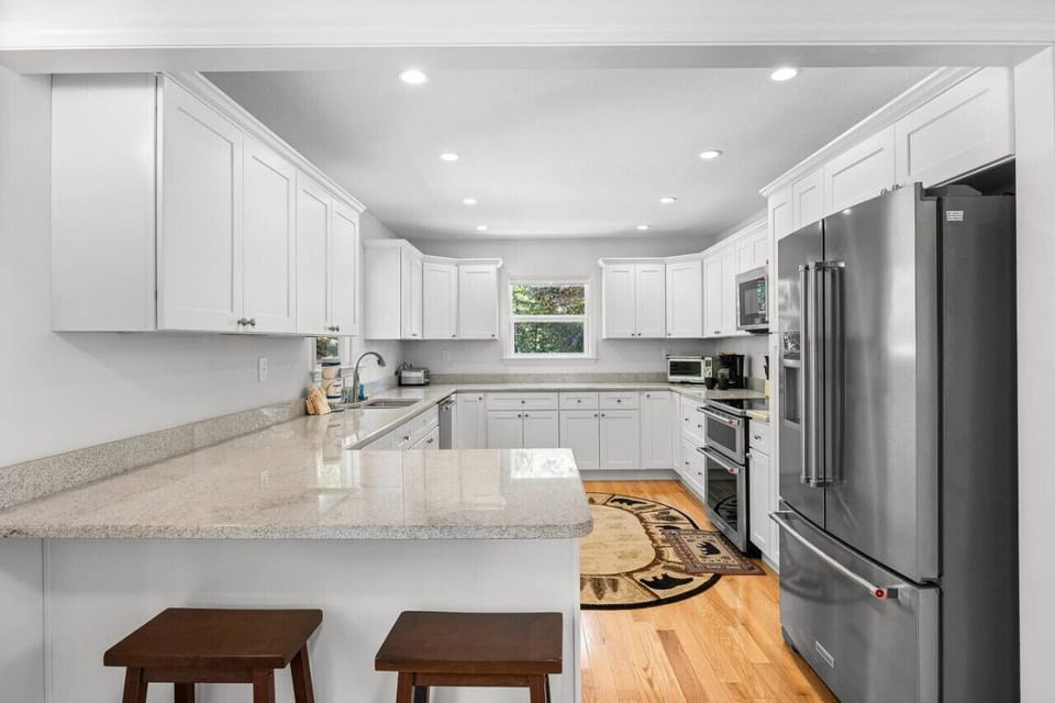 Spacious and fully equipped kitchen