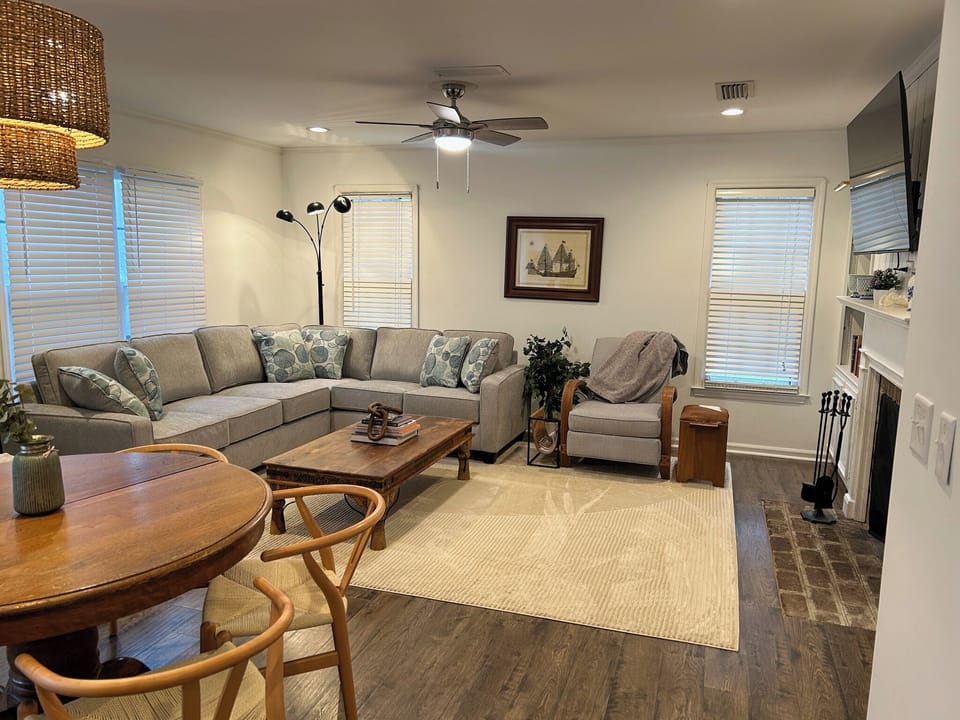 Living Room (3)