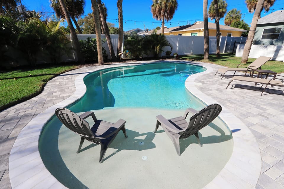 Pool (2)
