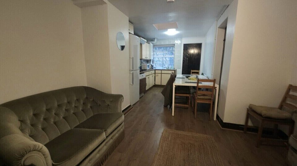 Living Room / Lounge