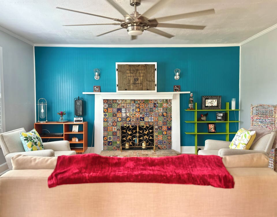 Bluff Cottage Living Room (hidden TV over the mantle!)