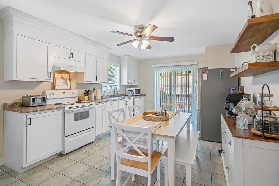 Bright and updated eat in kitchen with dining