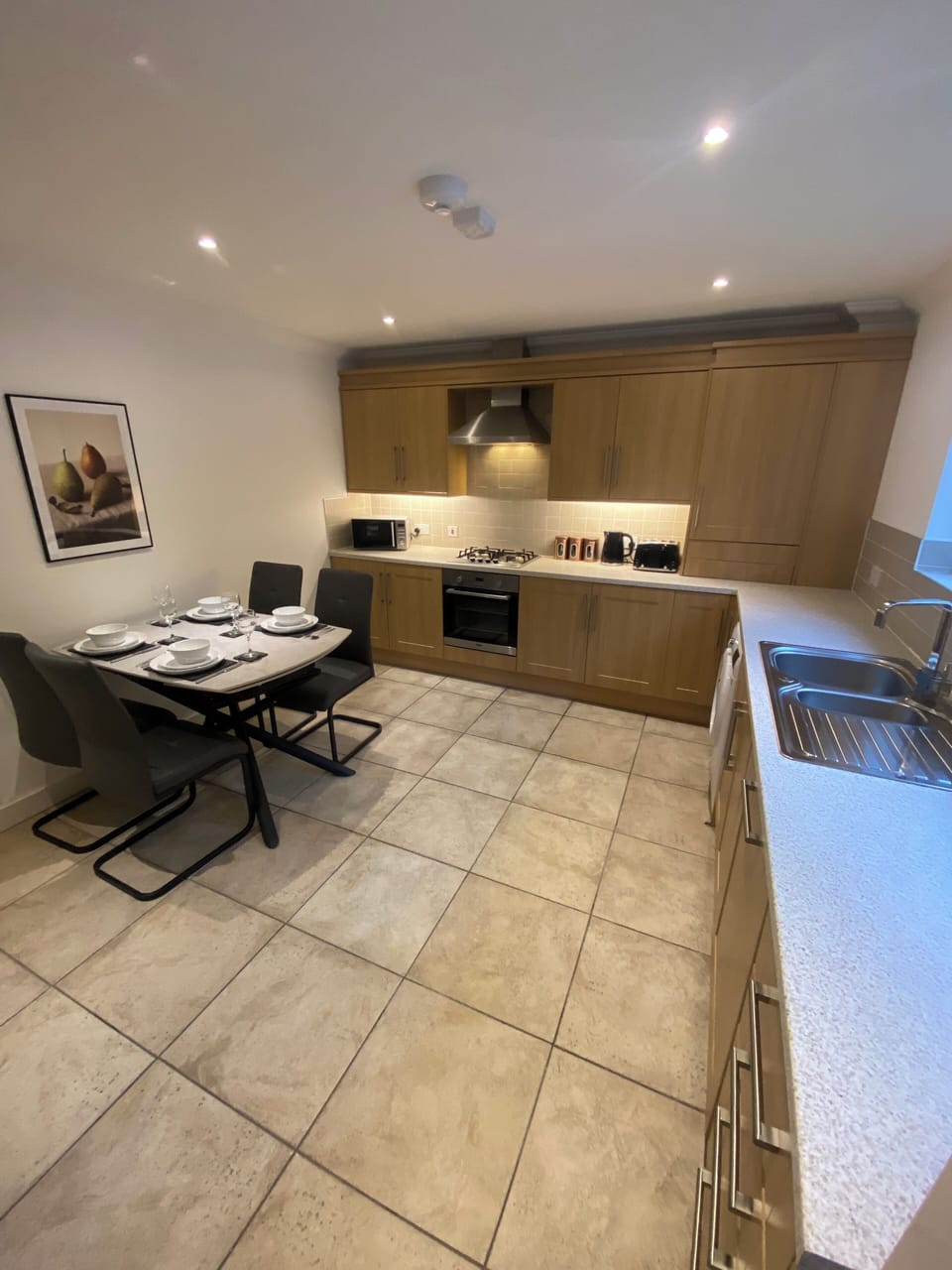 Kitchen & Dining Area (2)