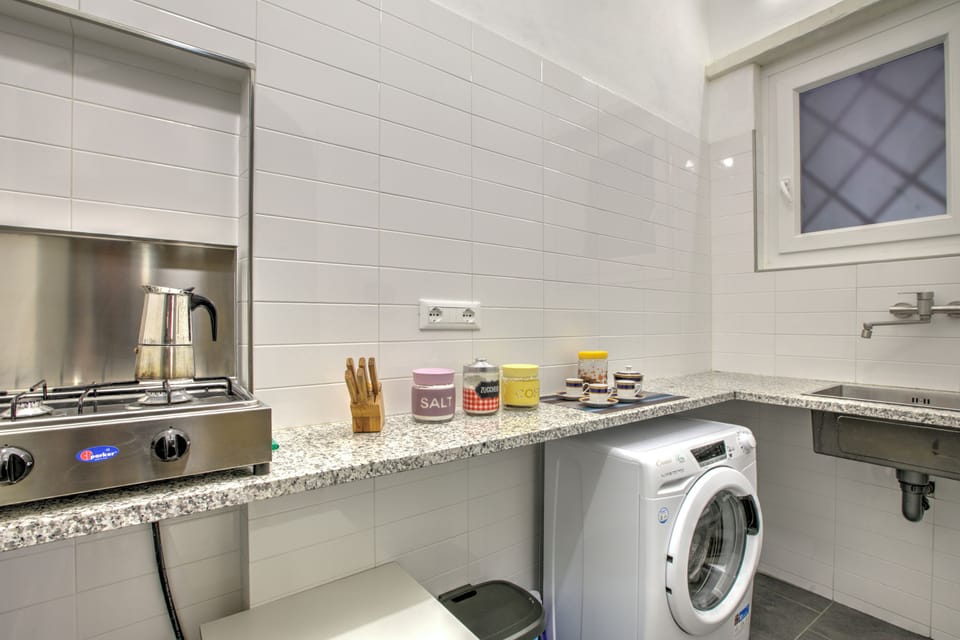 Kitchenette