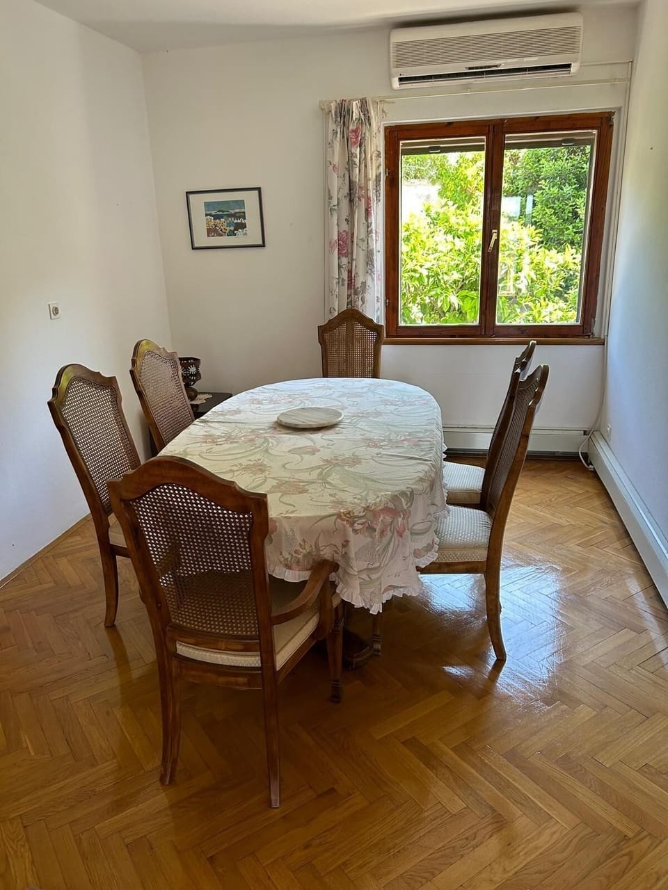 Dining room 1