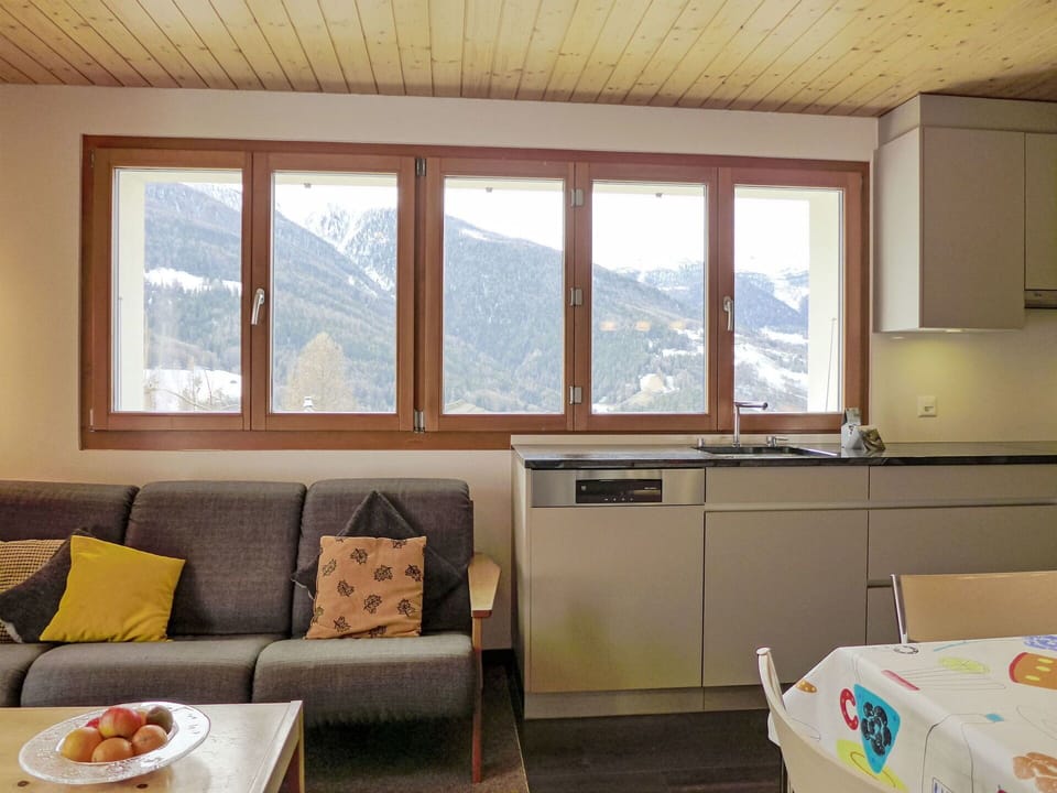 Property, Window, Furniture, Cabinetry, Building, Couch, Shade, Interior Design, Wood