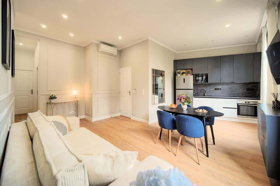 livingroom and open kitchen